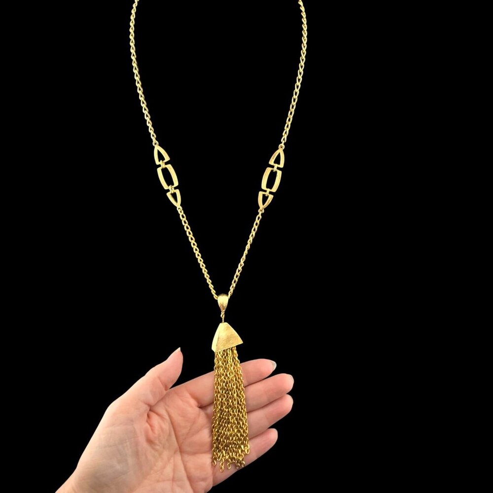 Gold Tone Tassel Necklace With Textured Pendant & Chain Links - Picture 2 of 10